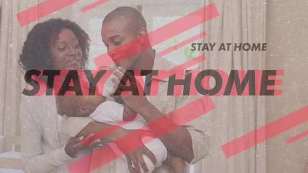 Animatie Van Woorden Safe Stay Home Flashen Gemengd Ras Paar — Stockvideo