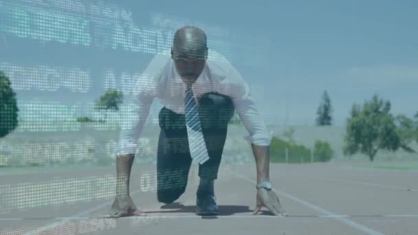 Animering Databehandling Pilar Går Upp Över Afroamerikansk Man Bär Kostym — Stockvideo