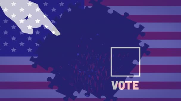 手拿着笔尖指向白色正方形的动画 用勾勾和字在由拼图块制成的美国国旗上投票 美利坚合众国总统选举民主假日概念数字作文 — 图库视频影像