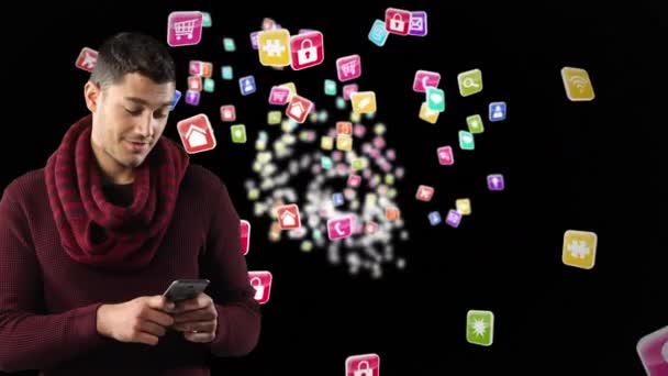 Animazione Uomo Razza Mista Sorridente Utilizzando Suo Smartphone Con Icone — Video Stock