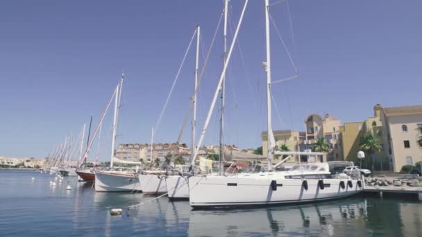 Jachty we francuskich dokach Narbonne France Wideo Stockowe