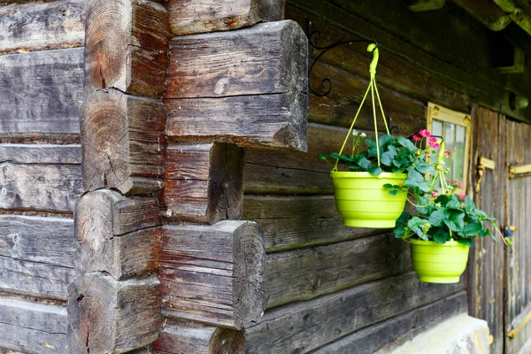 Loghouse dış detay