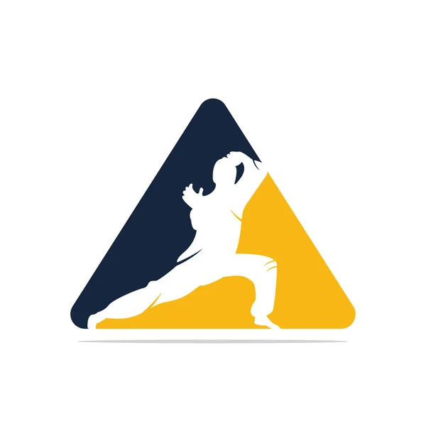 Логотип Треугольника Логотип Кунг Треугольной Формой — стоковый вектор