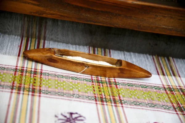 Bawełna Ręcznym Krosnie Drewna Litwie Tradycyjna Kultura Styl Życia Tkactwa — Zdjęcie stockowe