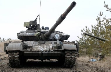 Ukrayna cephesinde tanklar