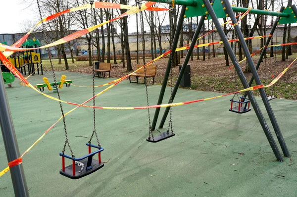 Los Parques Infantiles Los Campos Deportivos Están Prohibidos Debido Cuarentena — Foto de Stock