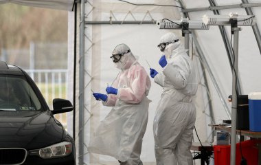 Coronavirus veya COVID 19, bir çadır testi, bir leke testidir. Kaunas şehri, Litvanya
