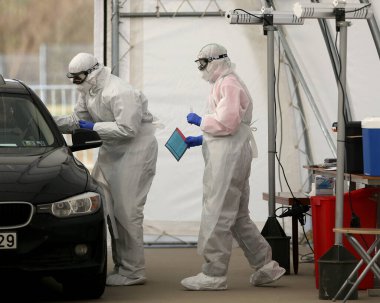 Coronavirus veya COVID 19, bir çadır testi, bir leke testidir. Kaunas şehri, Litvanya