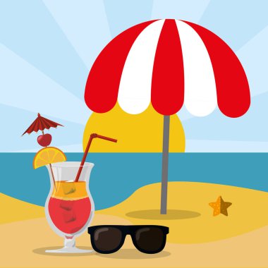 plaj deniz kum gözlük ve kokteyl yaz