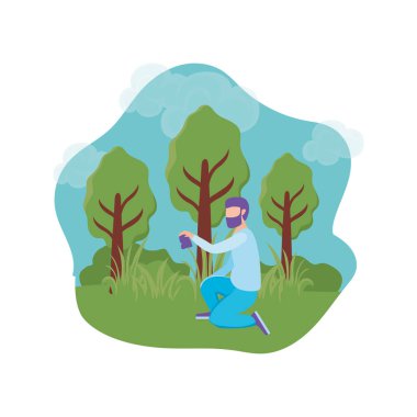 çimenlerin üzerinde genç adam