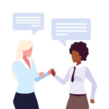 Beyaz arka planda konuşma balonu olan iş kadınları