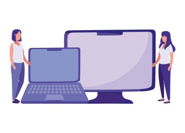 Dizüstü bilgisayarı ve masaüstü bilgisayarı olan kadınlar