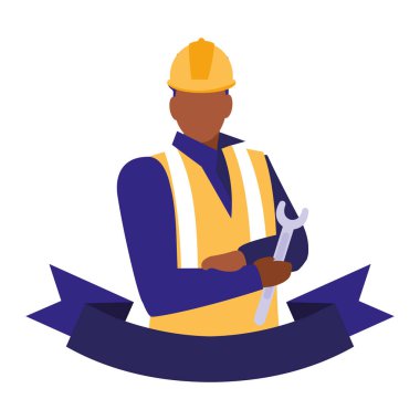 Beyaz arka planda ekipmanı olan üniformalı bir teknisyen.