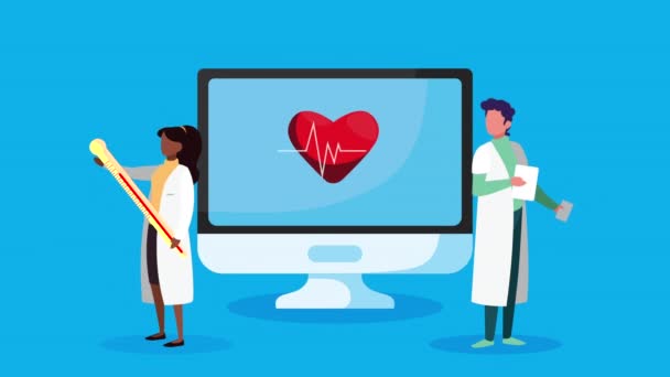 Онлайновые медицинские технологии с настольными компьютерами и врачами — стоковое видео