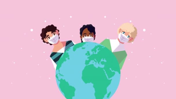 Люди используют маски для лица для covid19 и планеты Земля — стоковое видео