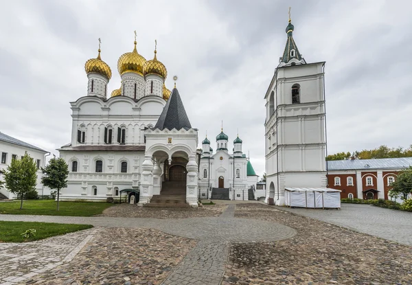 Свято-Троицкий Ипатьев монастырь . — стоковое фото
