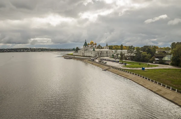 Kutsal teslis Manastırı Ipatiev.
