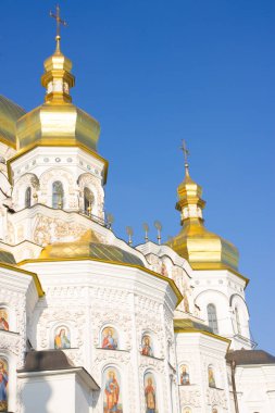 Kiev-Pechersk Lavra, Kiev, Ukrayna eski Hıristiyan manastır kilisenin altın kubbe