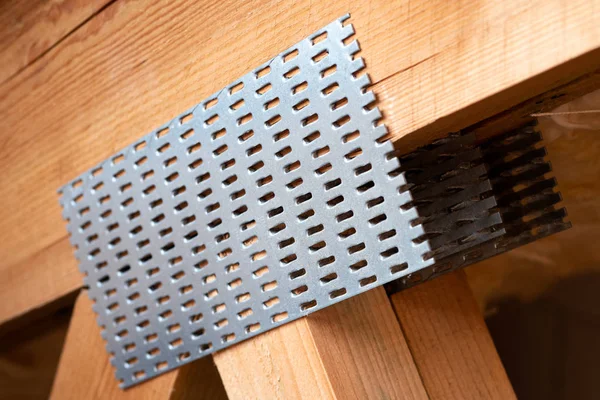 Detail of a truss with galvanized nail plates. — Stock Photo, Image