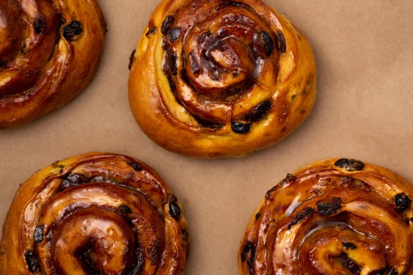 Cinnamon Bun Swirled Raisins — Stock Photo, Image