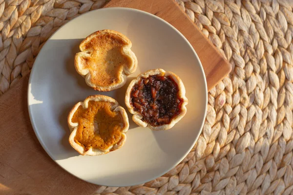 Turta üçlüsü - balkabağı, kıyma ve tereyağlı tart