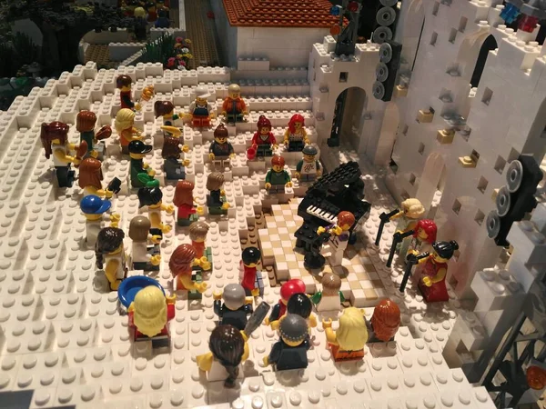 Athény Řecko Října2016 Lego Řeckém Stylu Postavy Koncertě Malé Hračky — Stock fotografie
