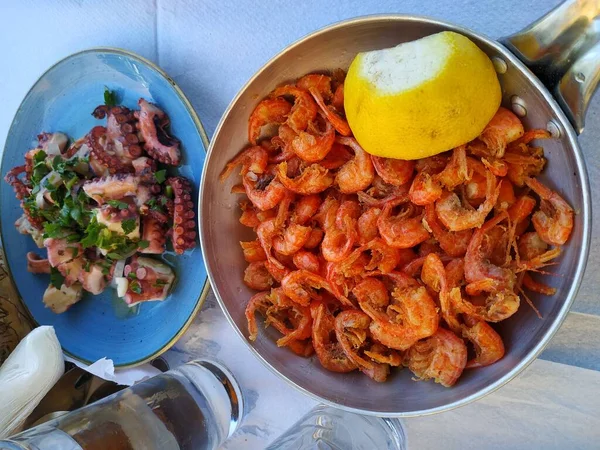 Tasty Little Shrimp Plate Greek Traditional Cuisine Greek Gastronomy Cuisine — Stock Photo, Image