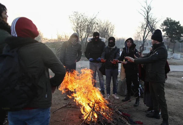 Februari 2020 Edirne Turkiet Migranter Väntar Runt Gränsen Mellan Turkiet — Stockfoto