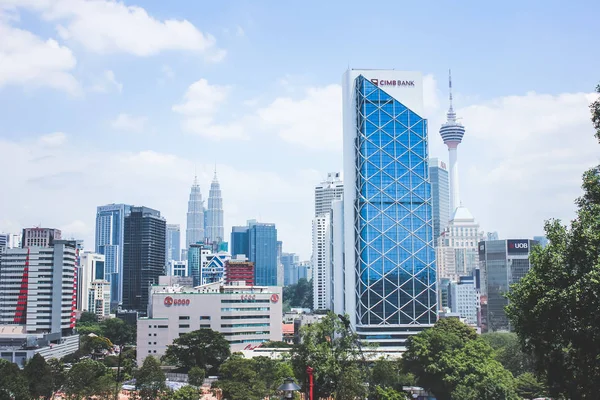 Kuala Lumpur, Malásia - 21 de outubro de 2017: Vista de edifícios comerciais em Jalan Raja Laut — Fotografia de Stock