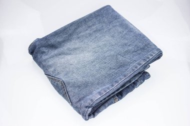 Beyaz zemin üzerine mavi kot kot closeup çekim