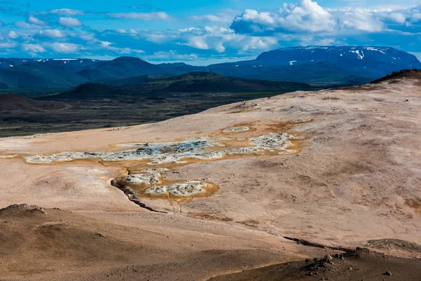 Área geotérmica Hverir na Islândia — Fotografia de Stock