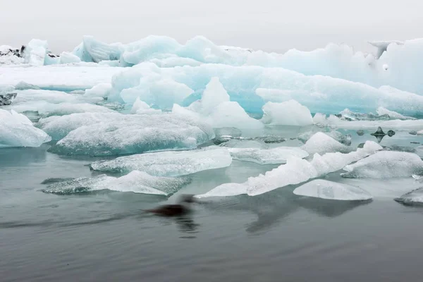 Glace dans le lac Jokursarlon du glacier Vatnajokull — Photo