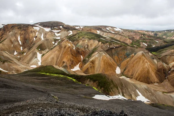 カラフルな Landmanallaugar 山、Fajllabak 保護区 — ストック写真