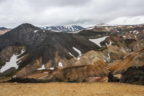 Renkli Landmanallaugar Dağları, Fajllabak doğa Rese — Stok fotoğraf