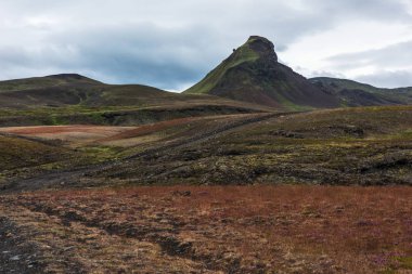 İzlanda vahşi outback, yolculuk boyunca nehir Markarfljot, buz