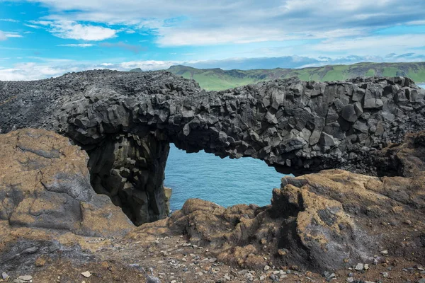 Puente de las columnas de basalto hexágono, Islandia — Foto de Stock