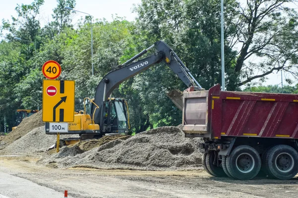 Stavropol Rusia Junio 2019 Construcción Una Nueva Carretera Equipo Pesado — Foto de Stock