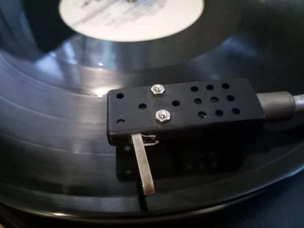 Lecteur Vinyle Assiette Est Sur Lecteur Vinyle — Photo