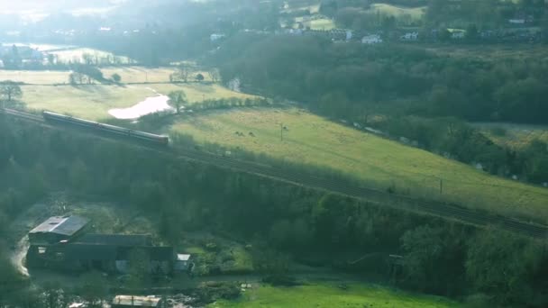 Seguindo Trem Manhã Campo — Vídeo de Stock