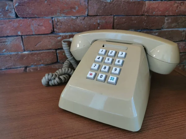 Close Telefone Vintage Mesa Com Espaço Cópia — Fotografia de Stock