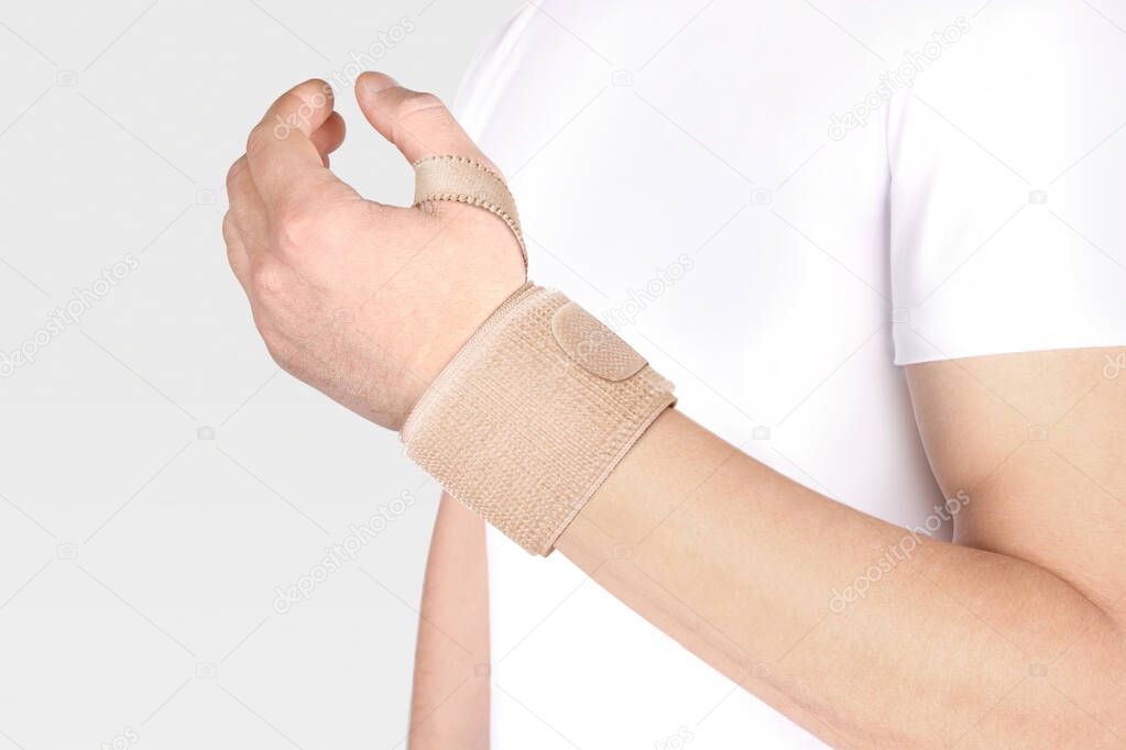 Elastic Wrist Bandage. Orthopedic medical Fitness Hand Bandage. Elastic Wrist Injury Support. Sport Protective Wristband. Wrist Positioning Orthosis. Wrist pain.