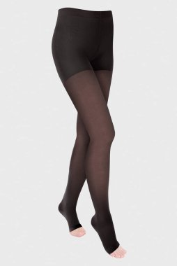 Sıkıştırma çoraphanesi. Varisli damarlar ve venouse terapisi için tıbbi sıkıştırma çorapları ve taytlar. Erkekler ve kadınlar için sıkı. Klinik sıkıştırma örgüleri. Hamile kadınlar için konfor külotlu çorabı.