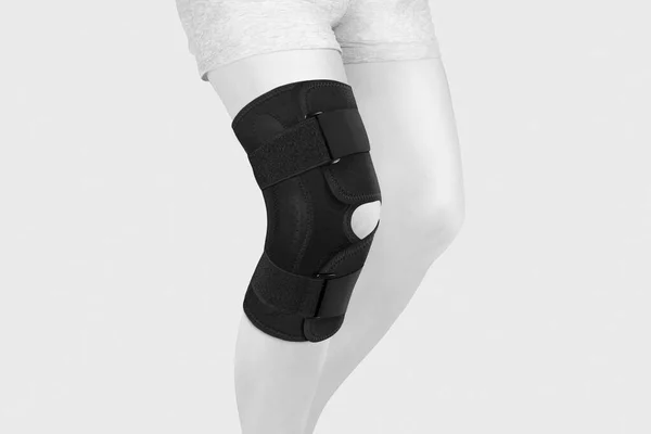 Knie Support Brace Been Geïsoleerd Witte Achtergrond Orthopedische Anatomische Orthose — Stockfoto