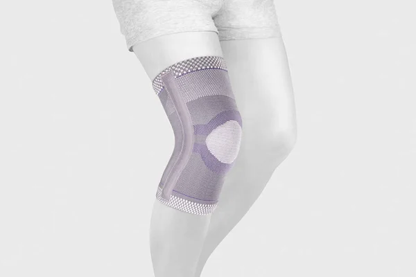 Knie Support Brace Been Geïsoleerd Witte Achtergrond Orthopedische Anatomische Orthose — Stockfoto