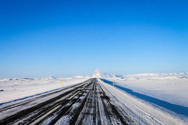 İzlanda 'nın güzel ve çarpıcı manzaraları zihninizi boşaltmak ve bazı huzurlu anların tadını çıkarmak için mükemmeldir.