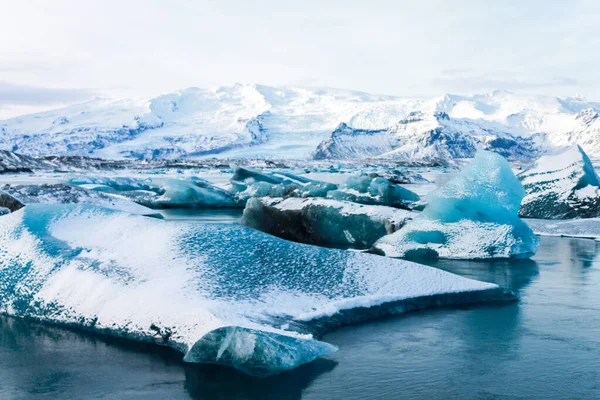 Κομμάτια Από Παγετώνες Που Επιπλέουν Στον Ωκεανό — Φωτογραφία Αρχείου