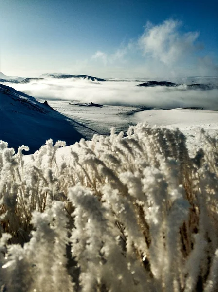 Północne Góry Iceland Dużą Ilością Śniegu Skał Wulkanicznych — Zdjęcie stockowe