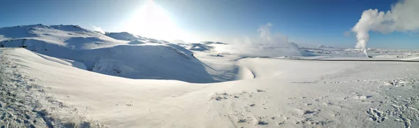 Schneebedeckte Berge Nördlichen Island — Stockfoto