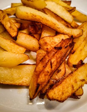 Sebze bahçemizden kızarmış patates.