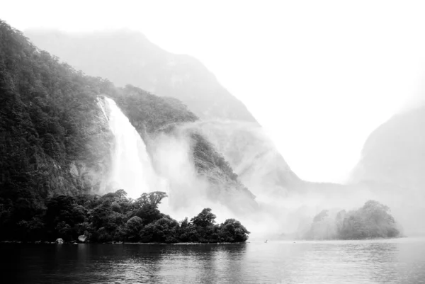 Cataratas Agua Mildford Sound Nueva Zelanda — Foto de Stock